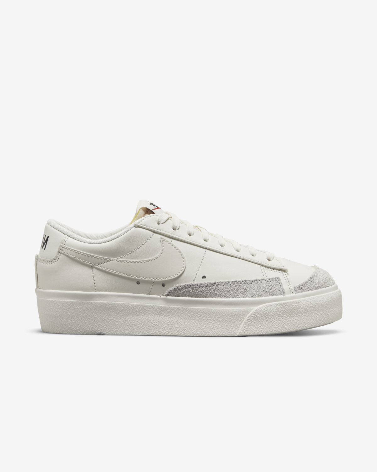 Nike Blazer Low Platform