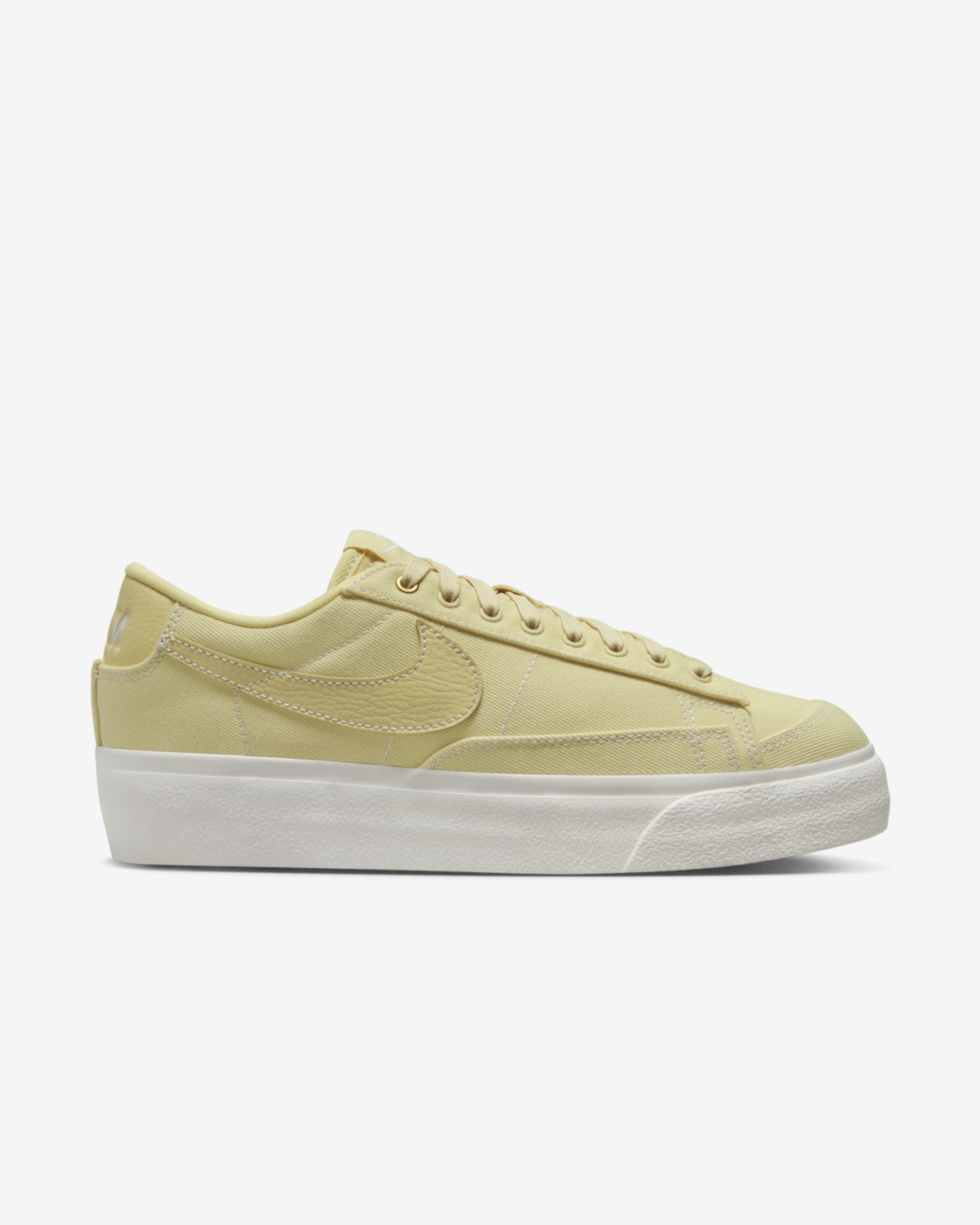 Nike Blazer Low Platform Canvas