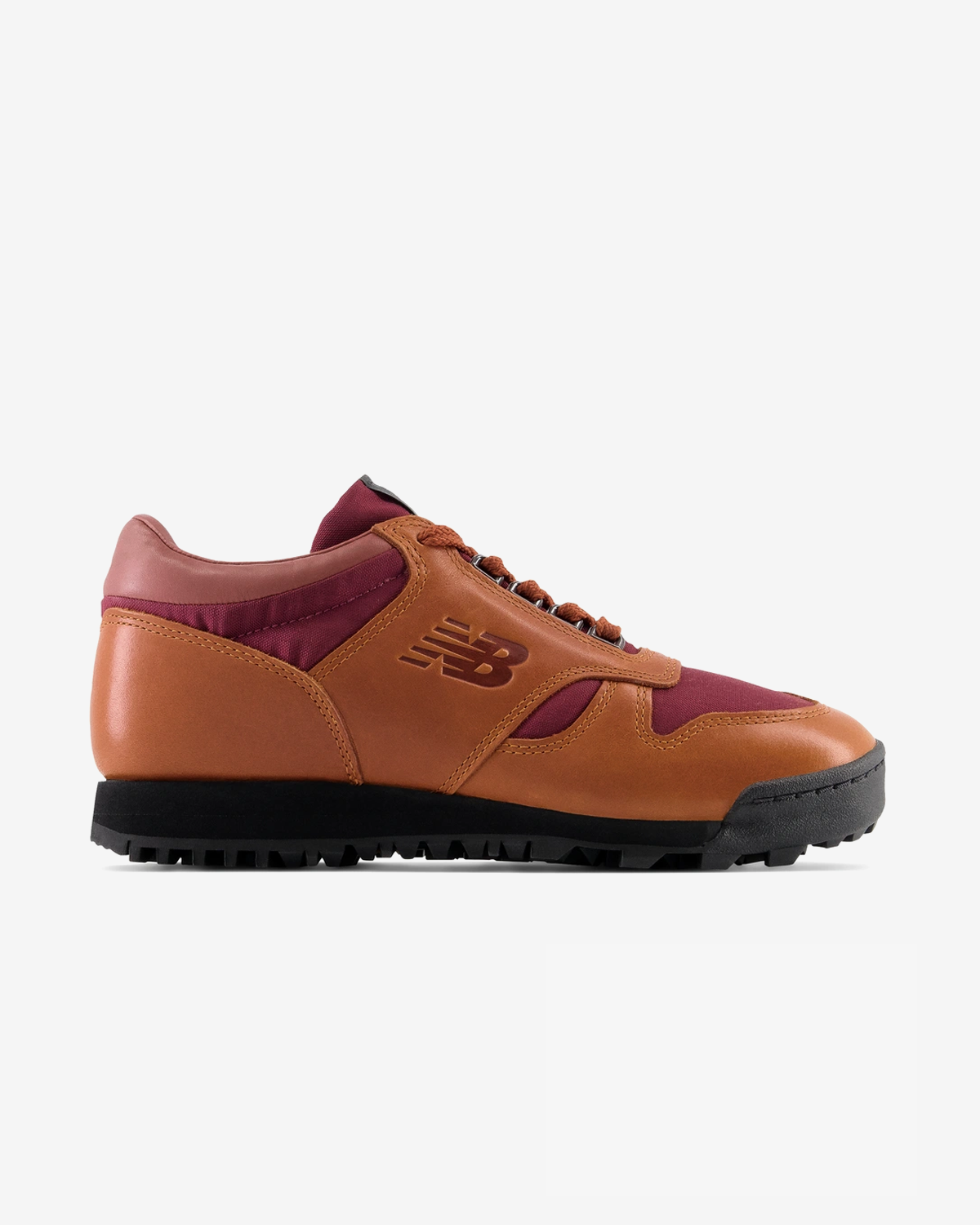 New Balance Rainier Low
