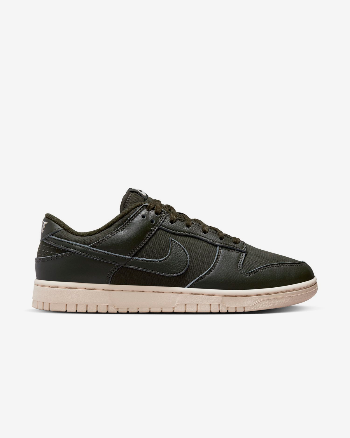 Nike Dunk Low Retro