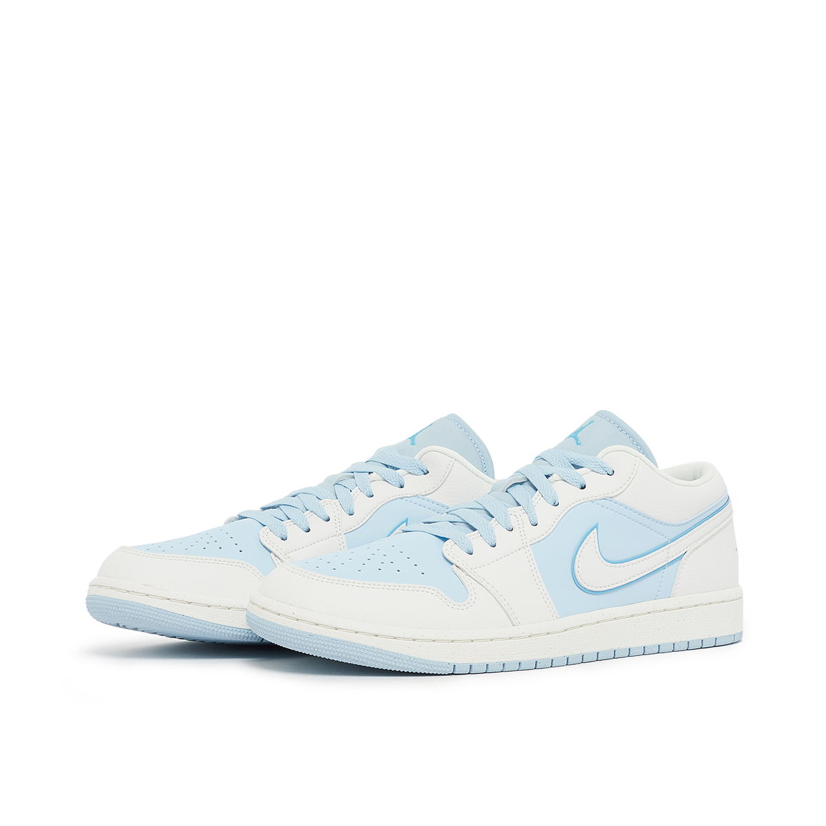 Air Jordan 1 Low SE "Ice Blue"